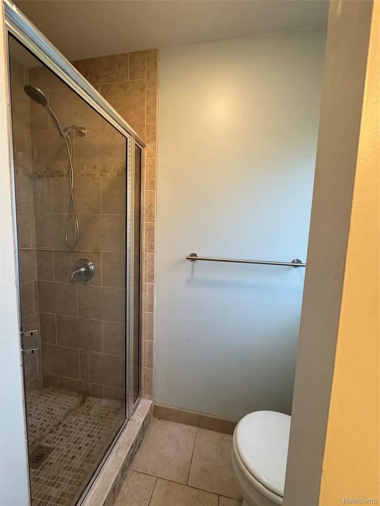 2132 Maple Creek Circle Pittsfield Charter Township MI 48108