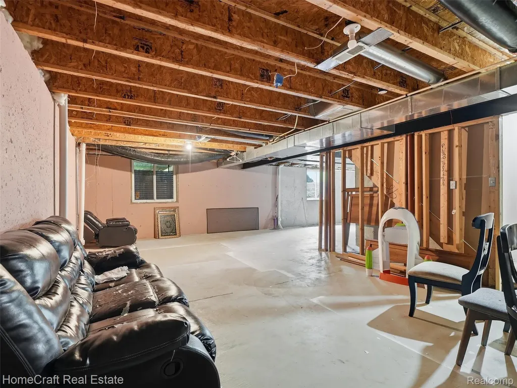 13585 Milton Drive Van Buren Charter Township MI 48111