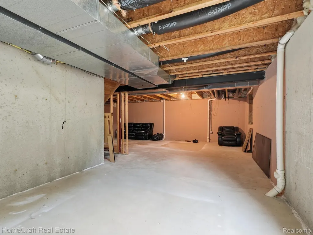 13585 Milton Drive Van Buren Charter Township MI 48111