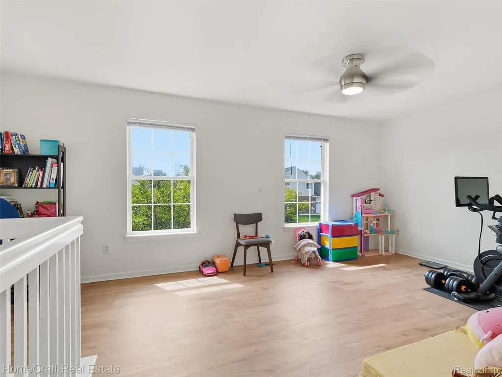 13585 Milton Drive Van Buren Charter Township MI 48111