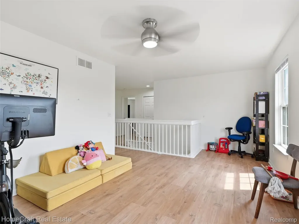 13585 Milton Drive Van Buren Charter Township MI 48111