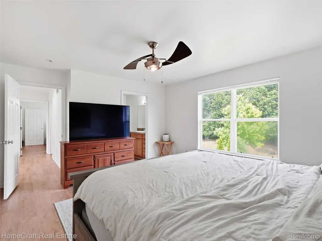 13585 Milton Drive Van Buren Charter Township MI 48111
