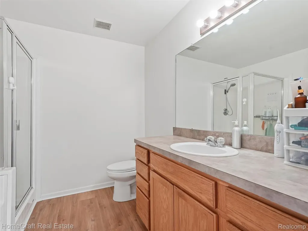 13585 Milton Drive Van Buren Charter Township MI 48111
