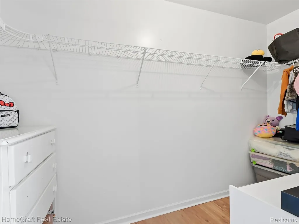 13585 Milton Drive Van Buren Charter Township MI 48111