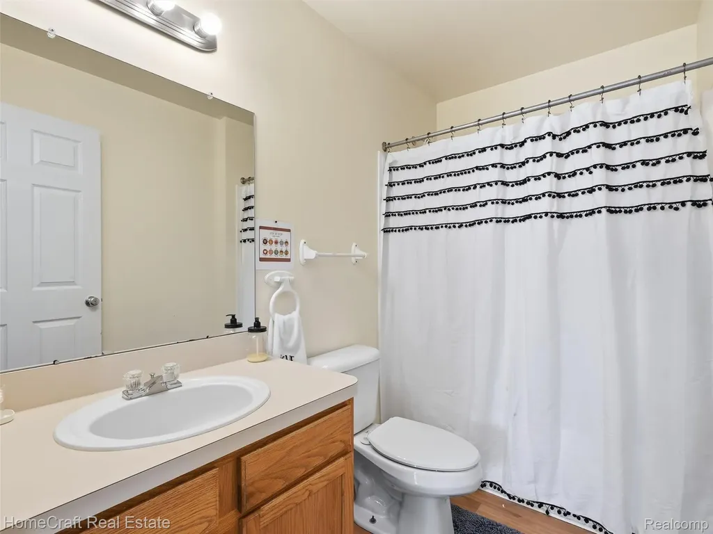 13585 Milton Drive Van Buren Charter Township MI 48111