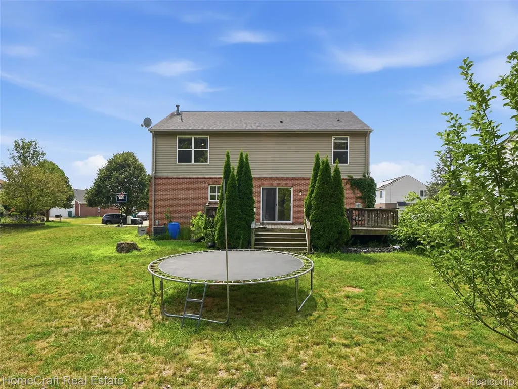 13585 Milton Drive Van Buren Charter Township MI 48111