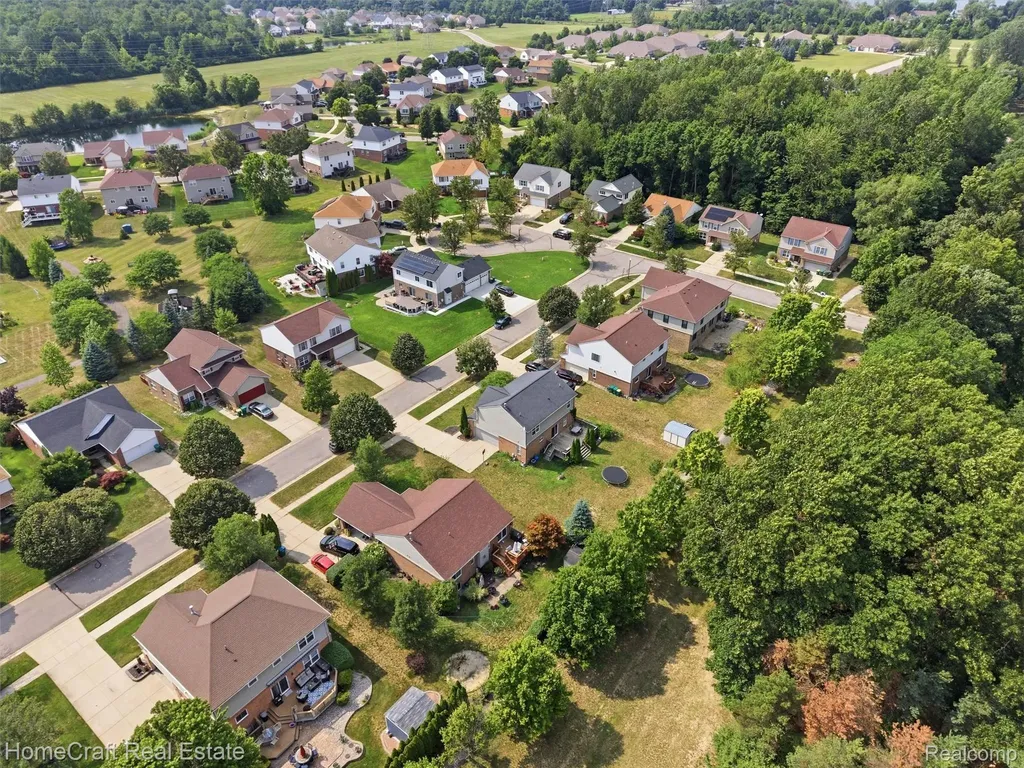 13585 Milton Drive Van Buren Charter Township MI 48111