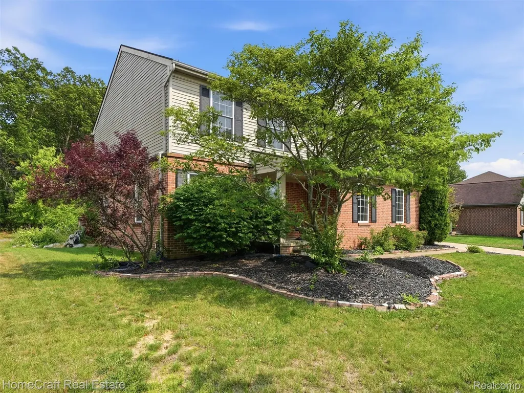 13585 Milton Drive Van Buren Charter Township MI 48111