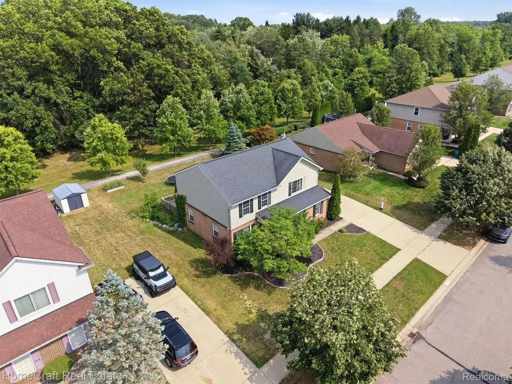 13585 Milton Drive Van Buren Charter Township MI 48111