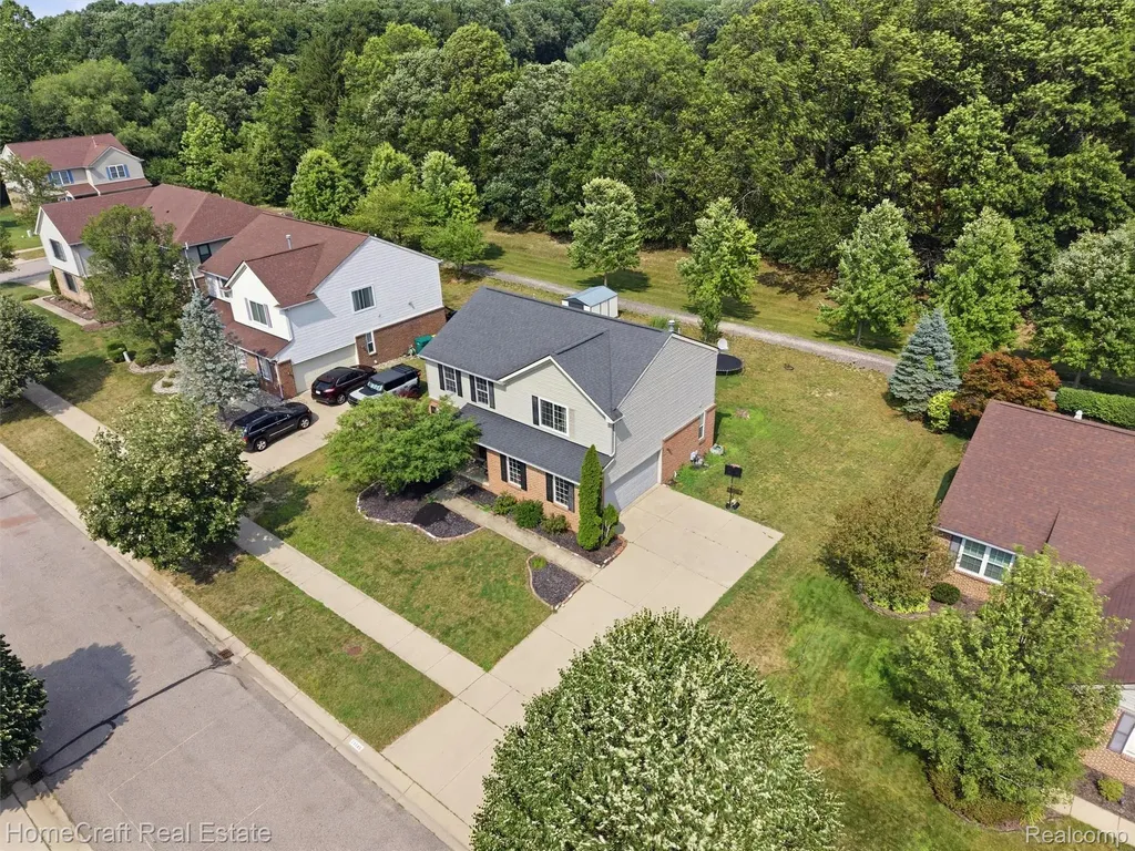 13585 Milton Drive Van Buren Charter Township MI 48111