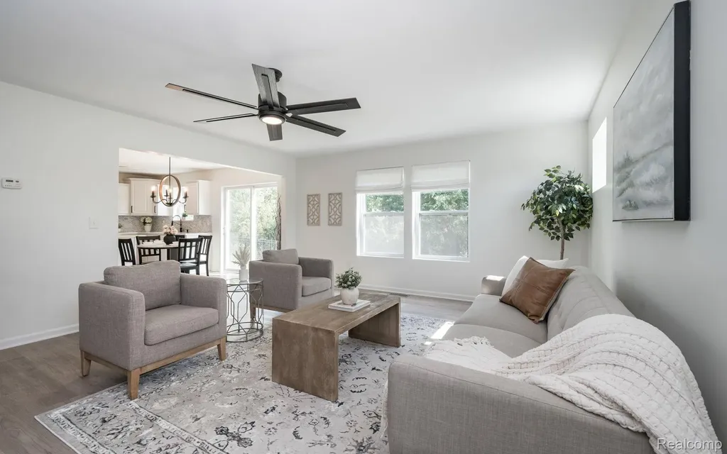 425 Knollwood Drive Brandon Charter Township MI 48462