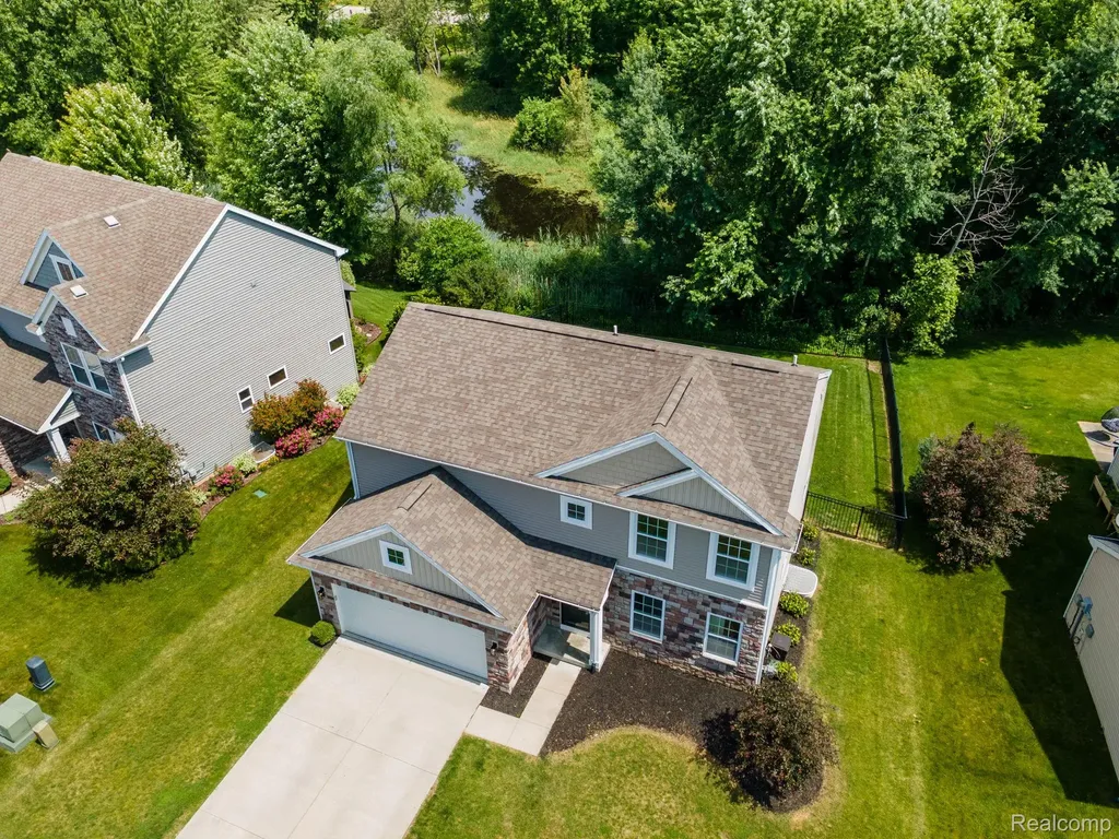 425 Knollwood Drive Brandon Charter Township MI 48462