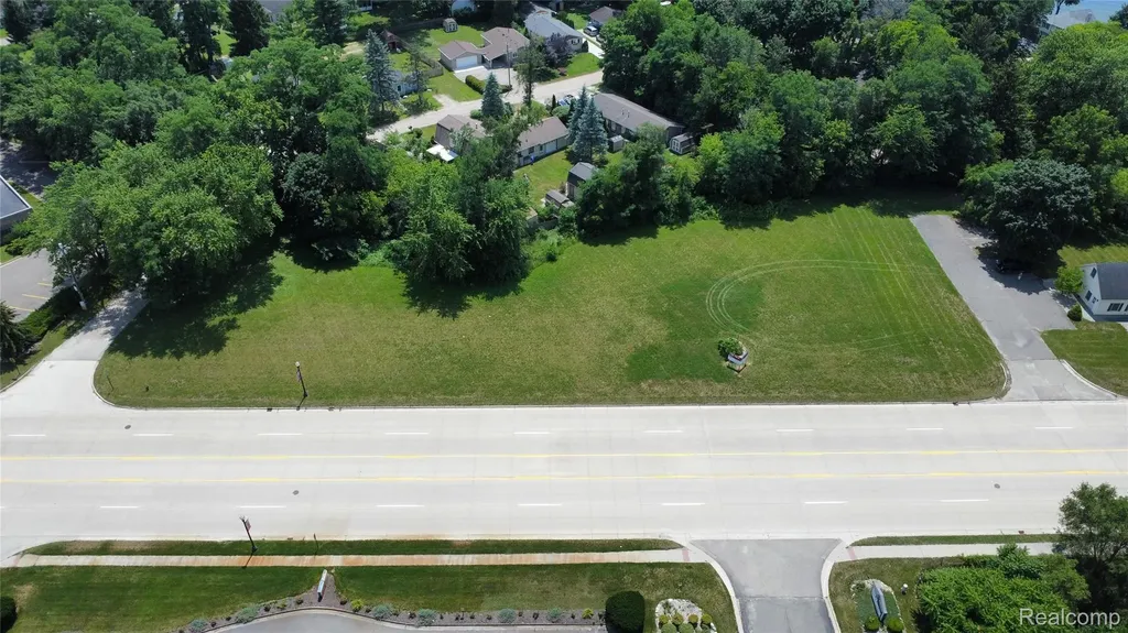 Grand River Vacant Land Grand River Brighton Township MI 48114
