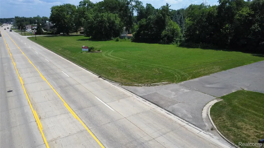 Grand River Vacant Land Grand River Brighton Township MI 48114