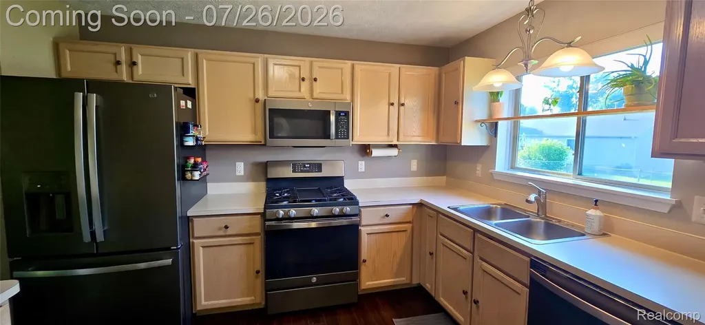 977 Town Trail Pinckney Village MI 48169