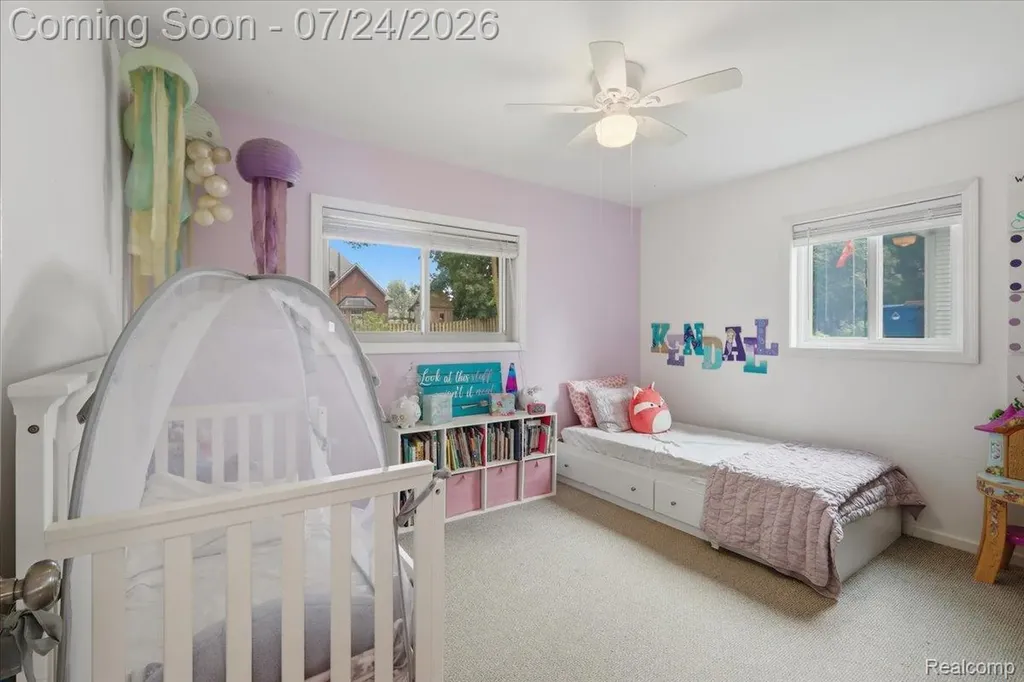 1052 Robinwood Avenue Waterford Charter Township MI 48328