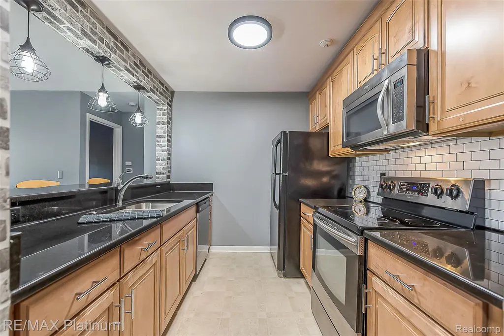 4004 Cornerstone Drive Canton Charter Township MI 48188