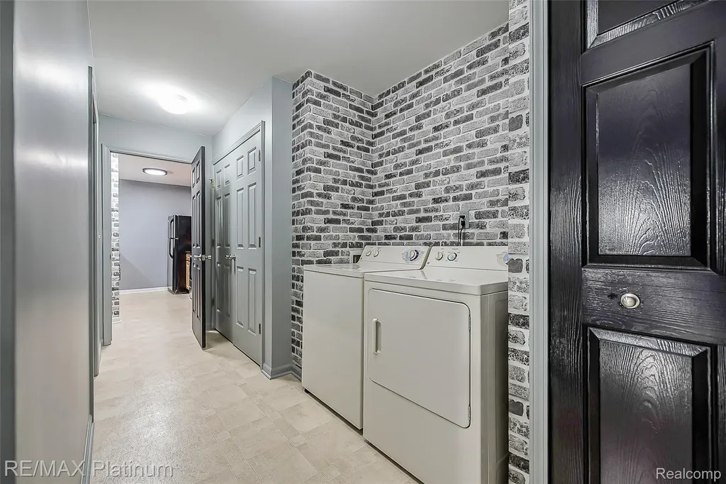 4004 Cornerstone Drive Canton Charter Township MI 48188