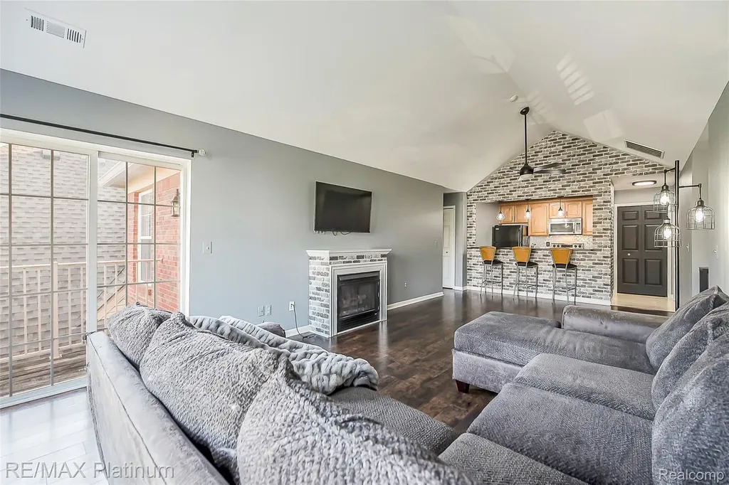 4004 Cornerstone Drive Canton Charter Township MI 48188