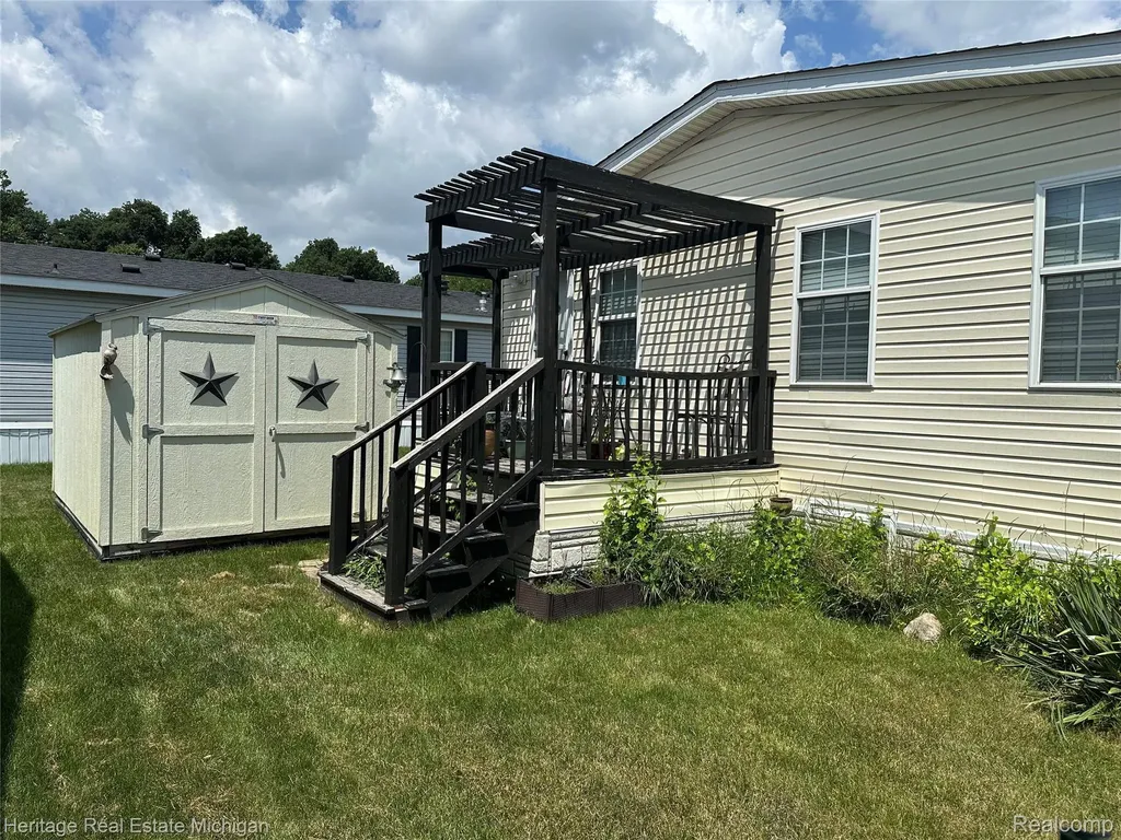 188 Chinkapin Rill Fenton City MI 48430