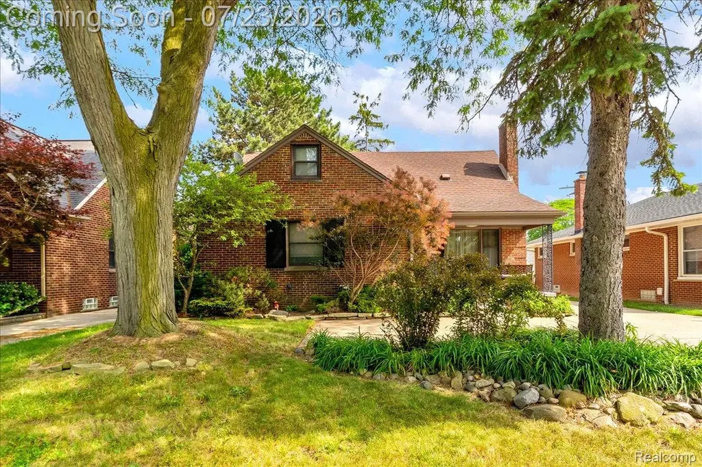 3015 Bembridge Road Royal Oak City MI 48073