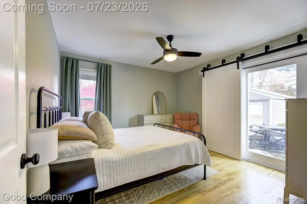3072 Griffith Avenue Berkley City MI 48072