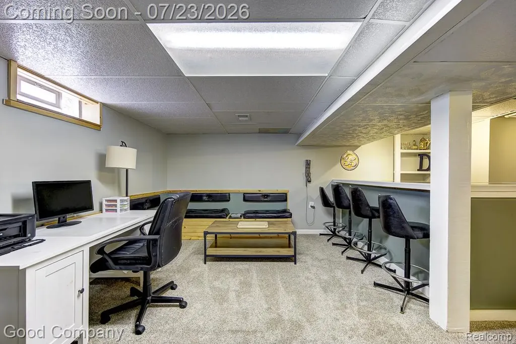 3072 Griffith Avenue Berkley City MI 48072