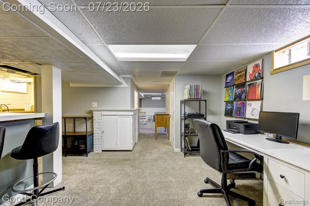 3072 Griffith Avenue Berkley City MI 48072