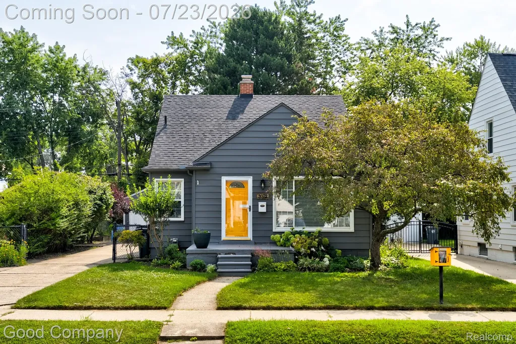 3072 Griffith Avenue Berkley City MI 48072