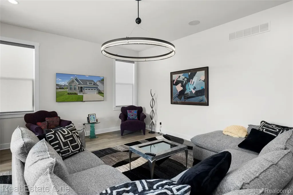 7656 Dunlap Court West Bloomfield Charter Township MI 48322