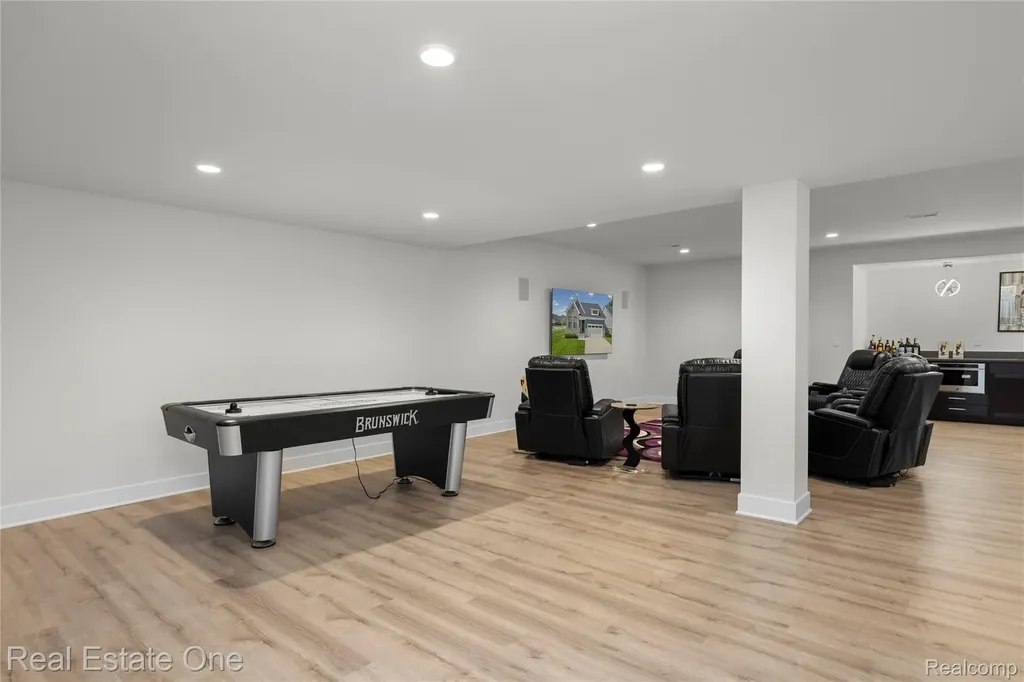 7656 Dunlap Court West Bloomfield Charter Township MI 48322