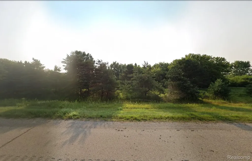 2225 E State Road East Lansing City MI 48906