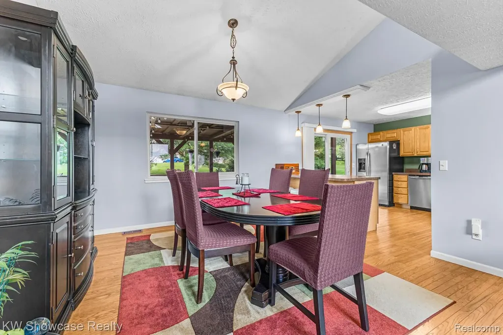 1313 Pin Oak Bluff Howell Township MI 48843