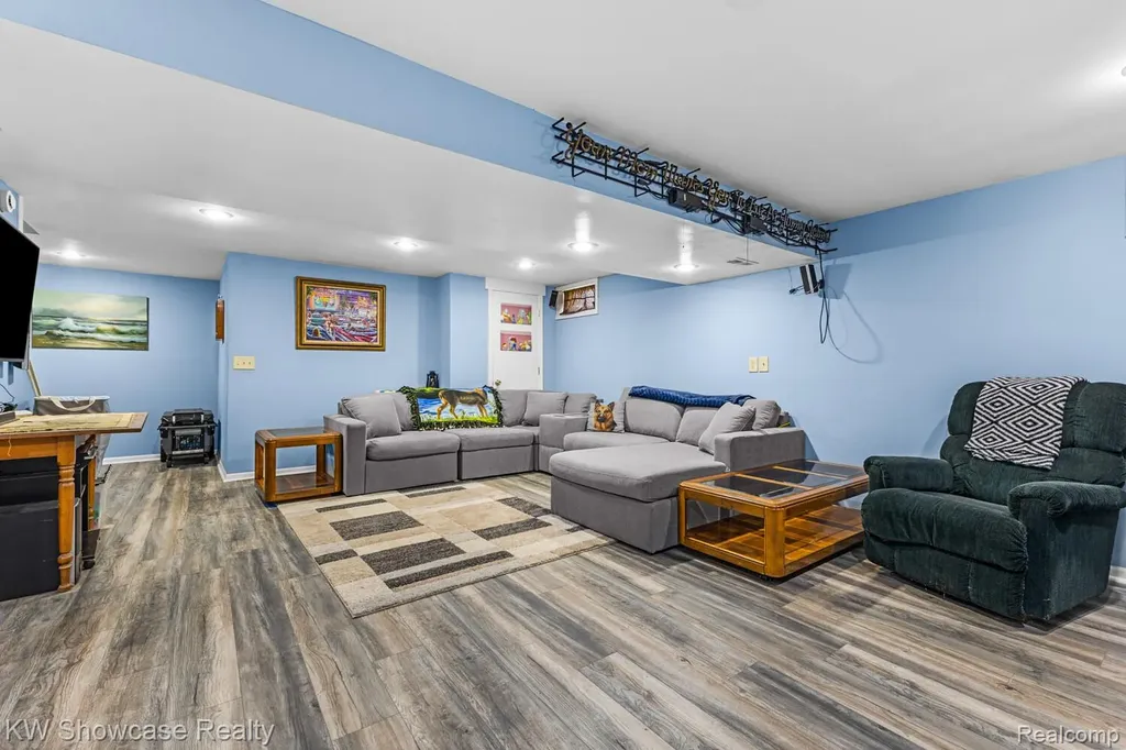 1313 Pin Oak Bluff Howell Township MI 48843