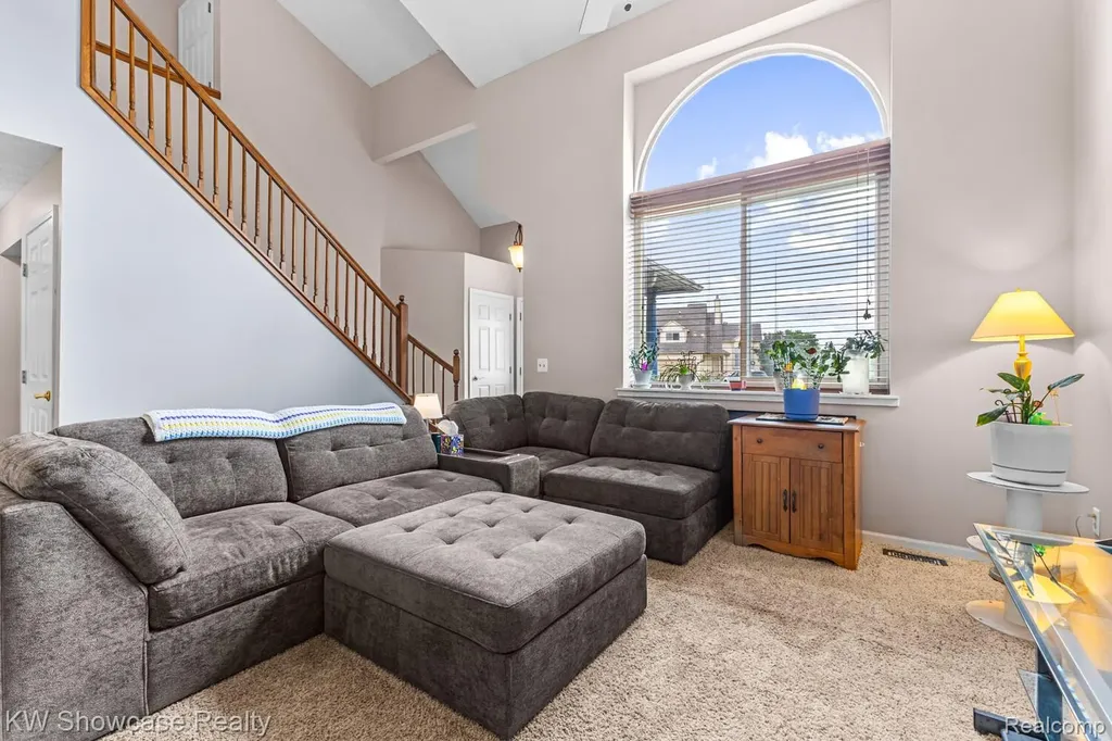 1313 Pin Oak Bluff Howell Township MI 48843