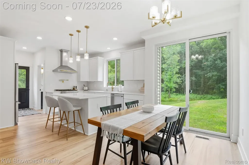 9725 Copper Ridge Drive Handy Township MI 48836
