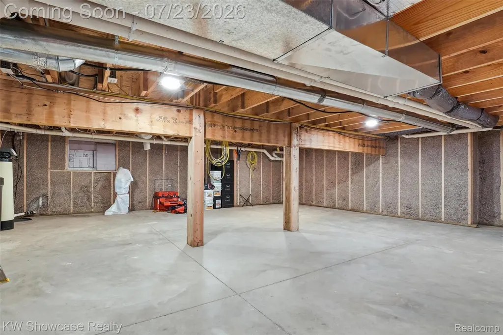 9725 Copper Ridge Drive Handy Township MI 48836