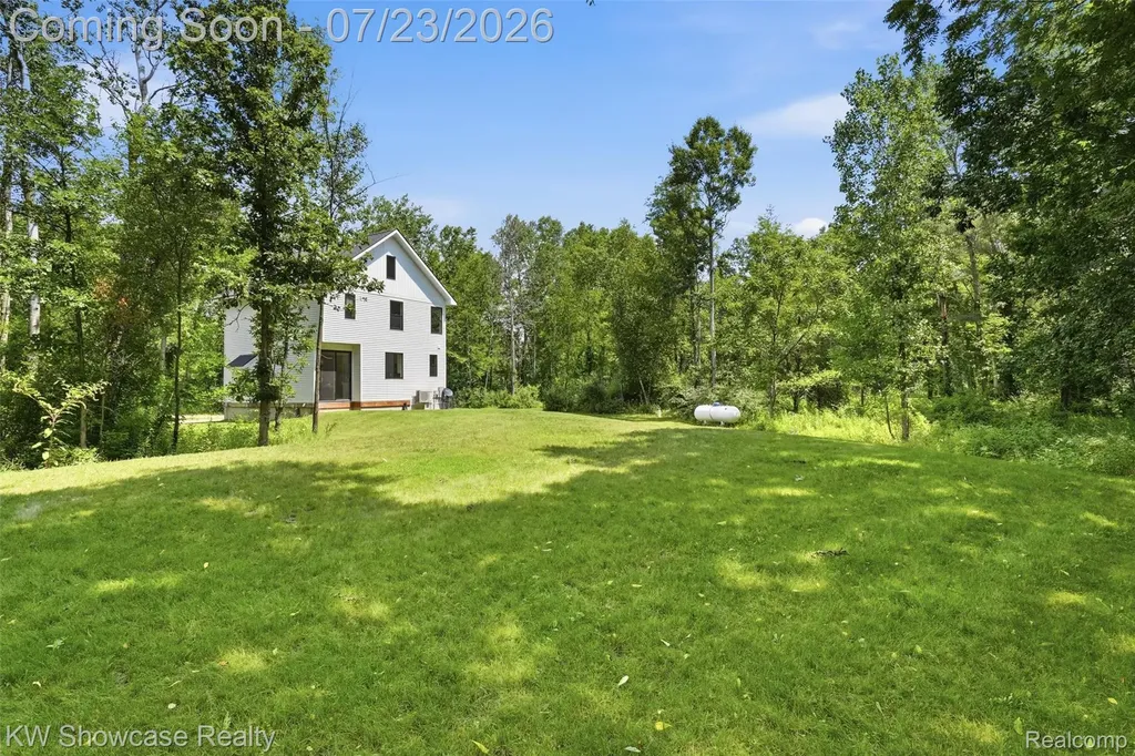 9725 Copper Ridge Drive Handy Township MI 48836