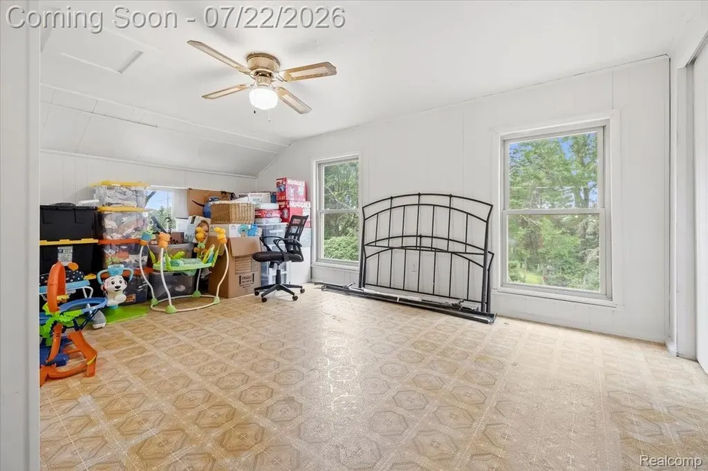 16036 Worden Road Groveland Township MI 48442