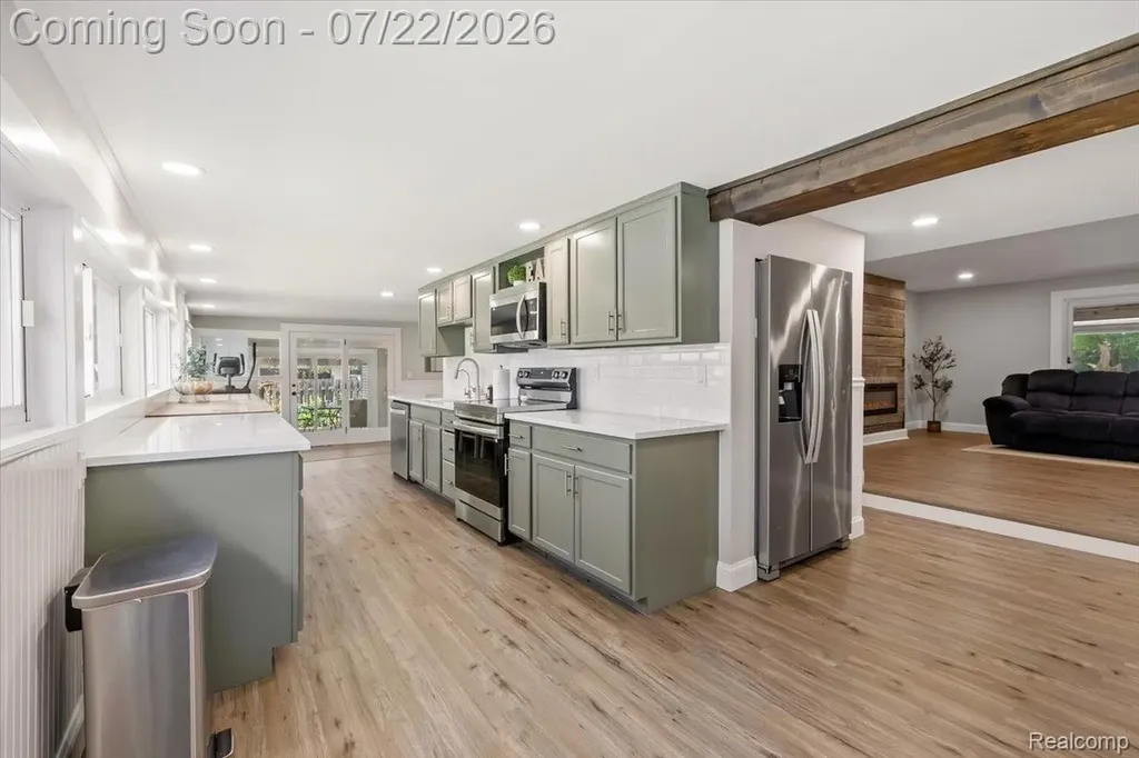 16036 Worden Road Groveland Township MI 48442