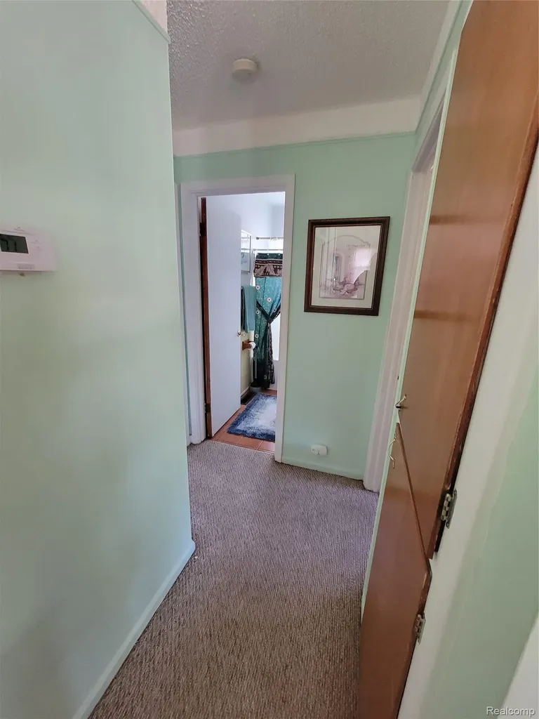 18511 Wendy Riverview City MI 48193