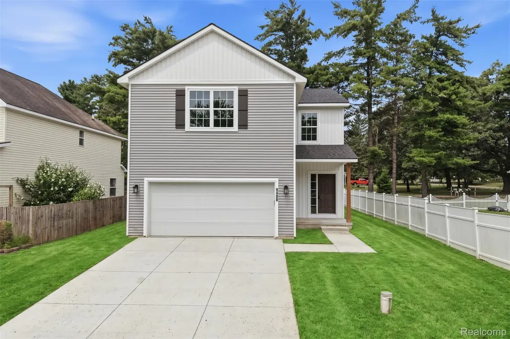 9400 Roland Drive Hamburg Township MI 48116