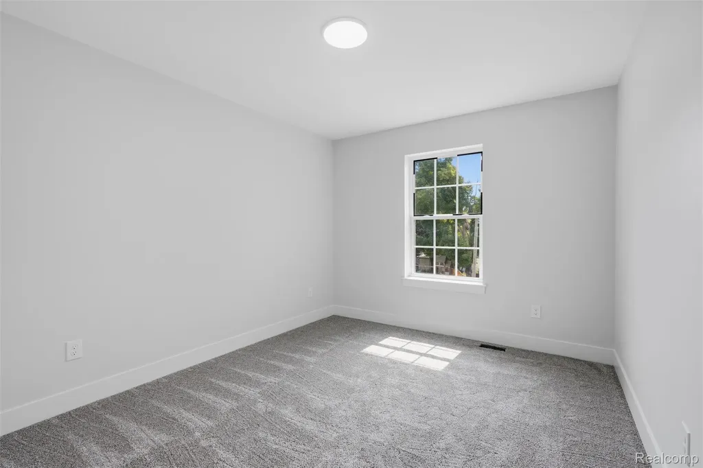 9400 Roland Drive Hamburg Township MI 48116