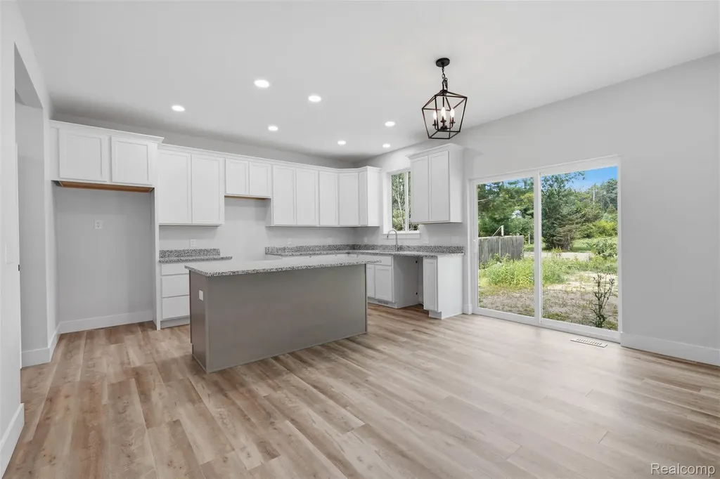 9400 Roland Drive Hamburg Township MI 48116