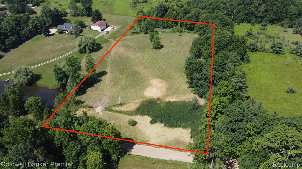 3975 Hagerman Road Addison Township MI 48367