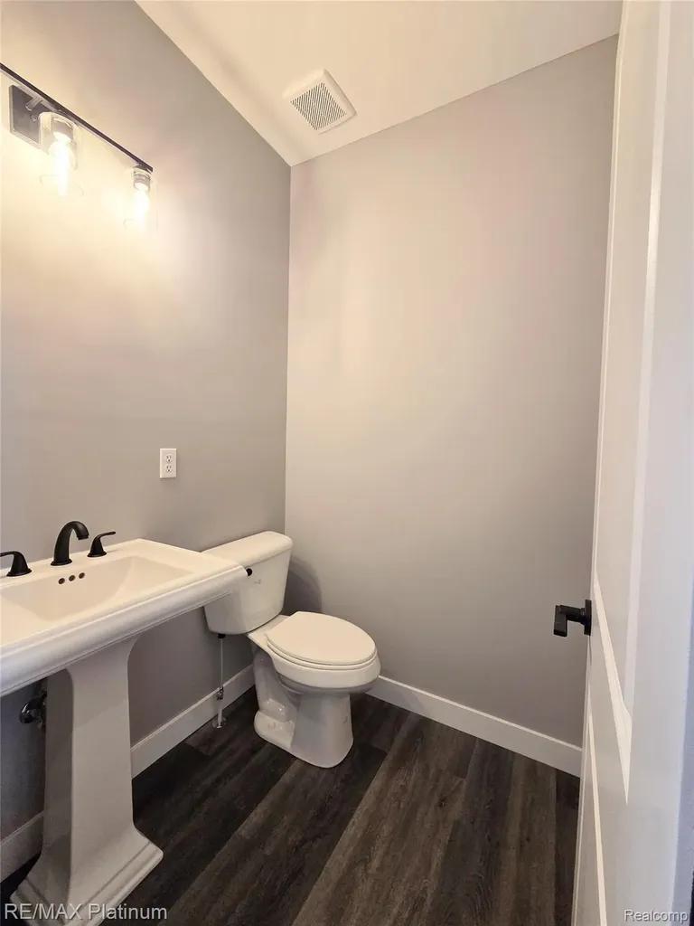 6254 Brook Stone Lane Fenton Charter Township MI 48451