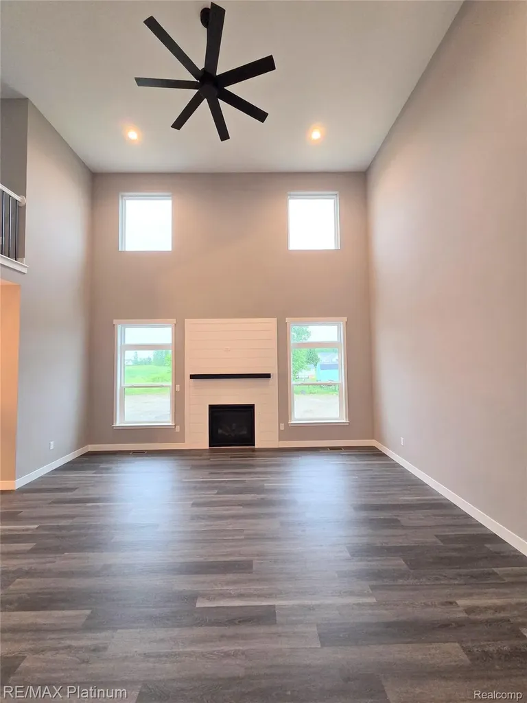 6254 Brook Stone Lane Fenton Charter Township MI 48451