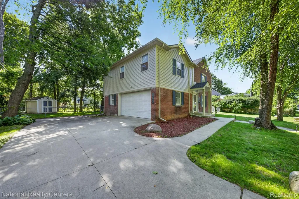 1905 Steere Place Ann Arbor City MI 48104