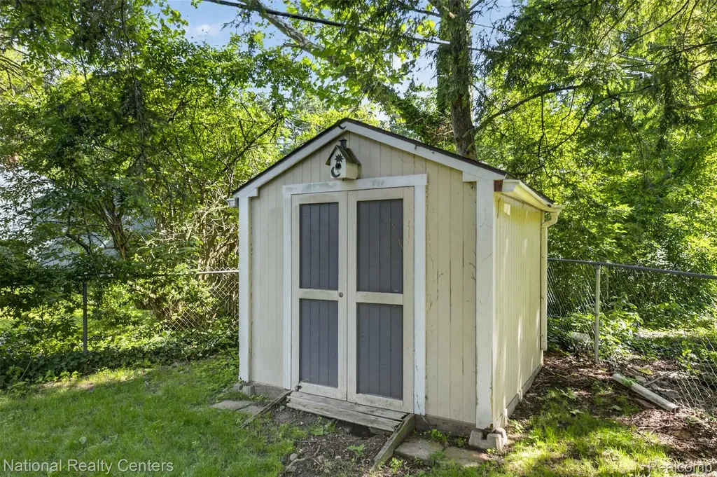 1905 Steere Place Ann Arbor City MI 48104