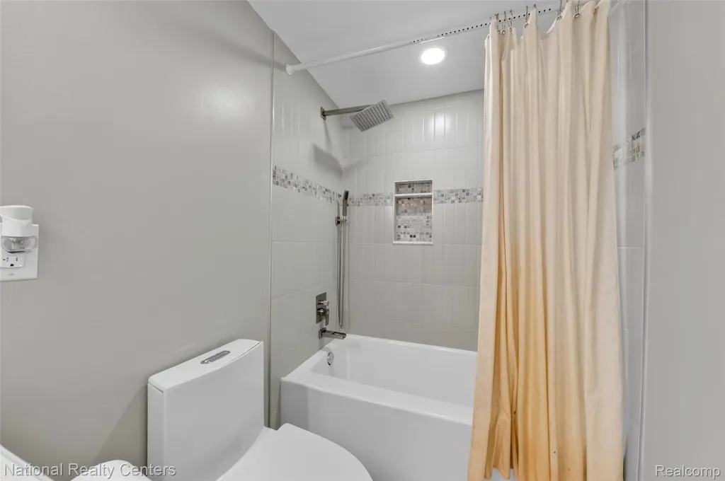 1905 Steere Place Ann Arbor City MI 48104